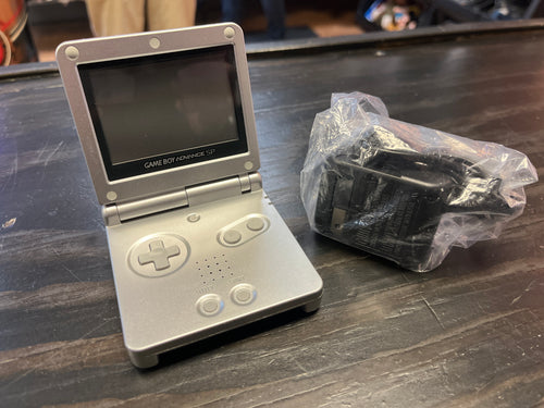 Nintendo GameBoy SP (Silver)