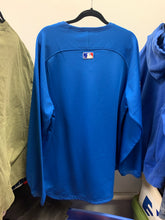 Load image into Gallery viewer, Chicago Cubs Warmup Pullover sweater