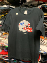 Load image into Gallery viewer, Y2K New England Patriots Shirt