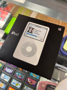 Apple iPod Classic 5th Gen 30GB - White CIB