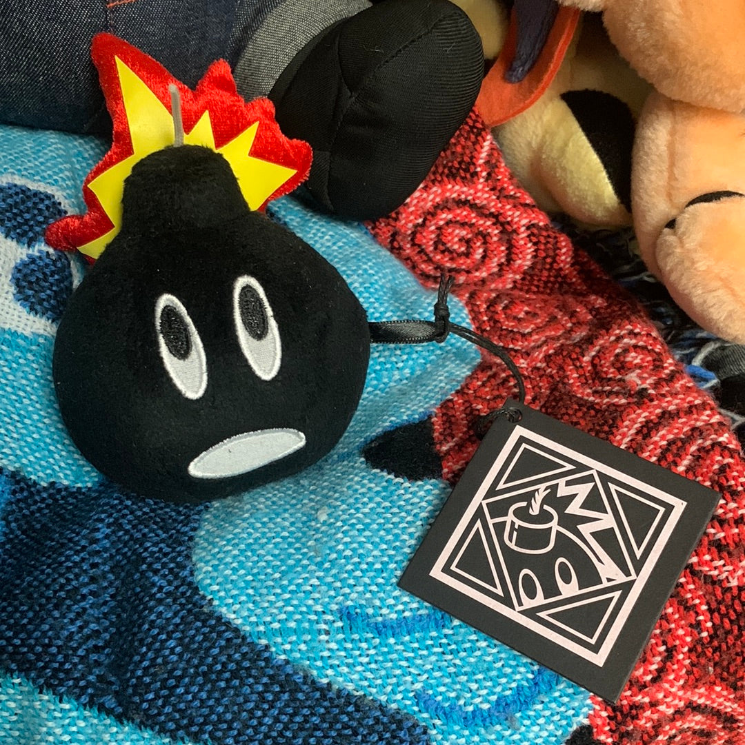 THE HUNDREDS　アダムボムクッション The Hundreds Adam Bomb Plush – SayWerd